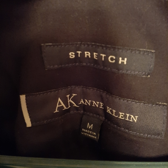 Blazer - Picture 3 of 3